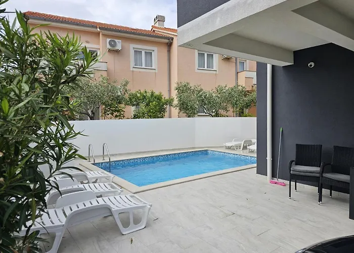 Villa Paulina - Novalja
