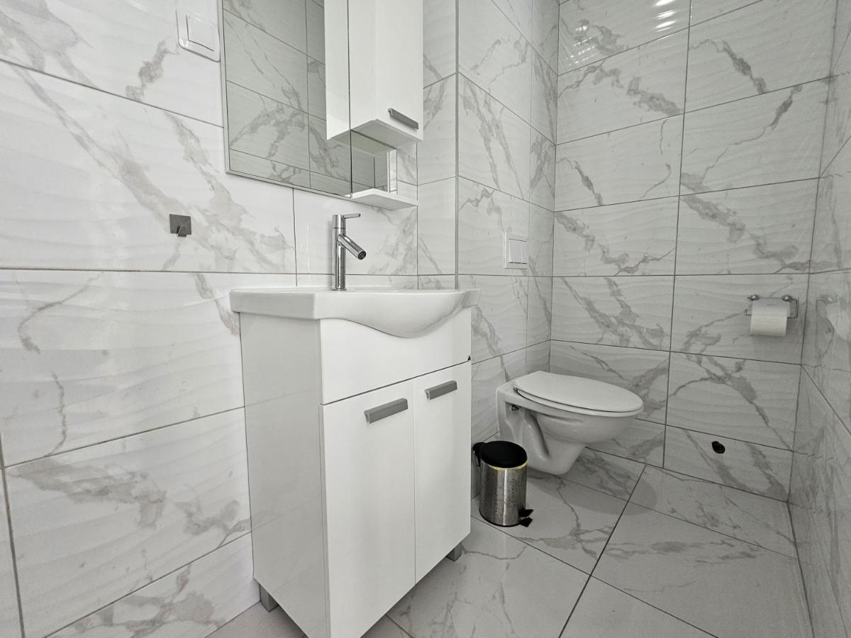 Apartament Paulina - *